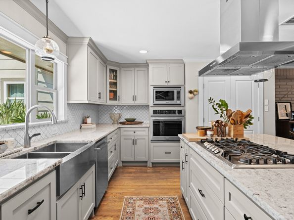 8010 Mullins Drive, Houston TX 77081