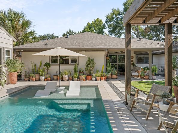 8010 Mullins Drive, Houston TX 77081