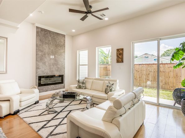 1810 Lula Street, Houston TX 77009