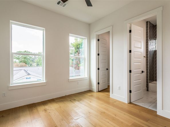 1810 Lula Street, Houston TX 77009