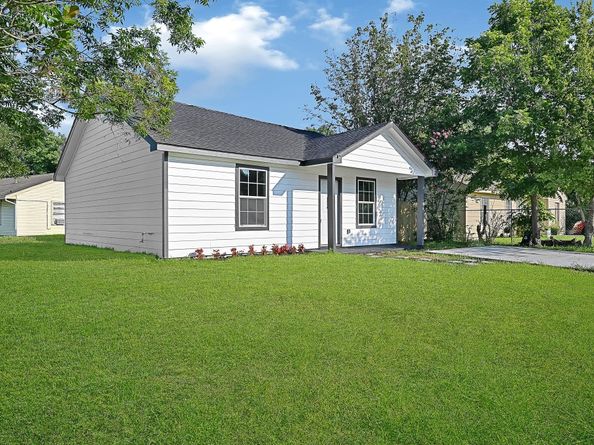6910 Kassarine Pass, Houston TX 77033