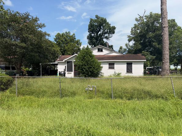 9014 Compton Street, Houston TX 77016