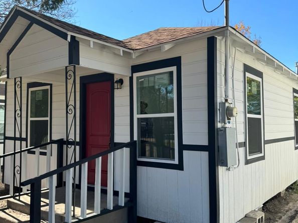 3903 Broyles Street, Houston TX 77026