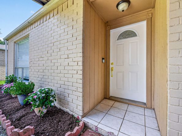 9231 Homeland Drive, Houston TX 77083