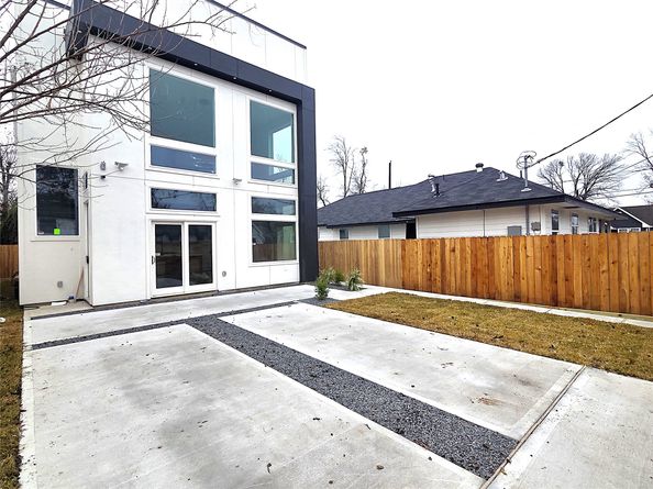 1207 Collier Street, Houston TX 77023