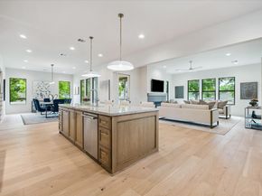 2203 Cheshire Lane, Houston TX 77018