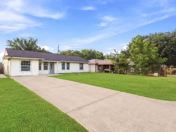 1310 Loper Street, Houston TX 77017