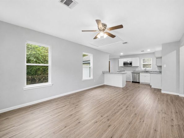 6403 Gainesville Street, Houston TX 77020