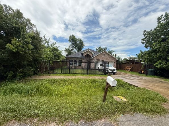 9426 Nyssa Street, Houston TX 77078