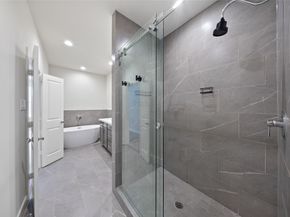 2309 Silva Park Lane, Houston TX 77091
