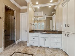 170 Plantation Road, Houston TX 77024