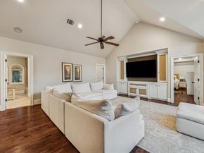 170 Plantation Road, Houston TX 77024