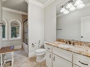 170 Plantation Road, Houston TX 77024
