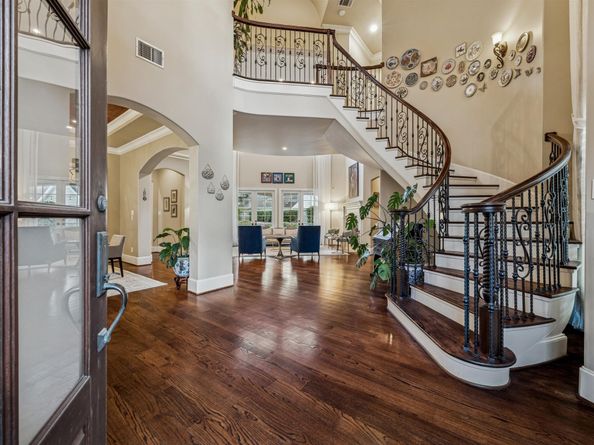 170 Plantation Road, Houston TX 77024