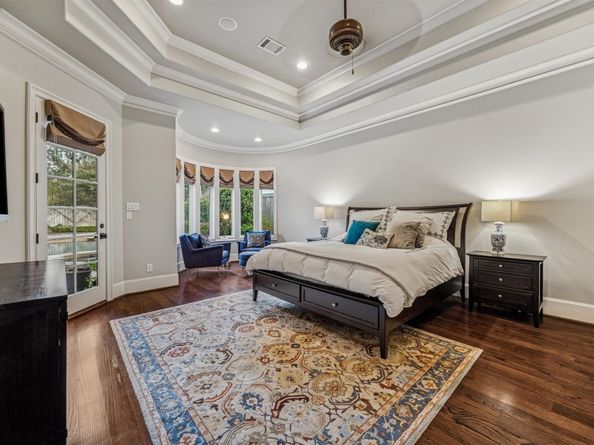 170 Plantation Road, Houston TX 77024