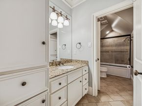 170 Plantation Road, Houston TX 77024