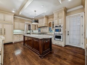 170 Plantation Road, Houston TX 77024