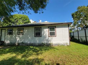 1114 Blackwood Avenue, Houston TX 77032