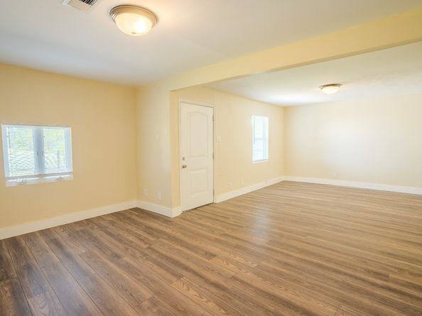 1114 Blackwood Avenue, Houston TX 77032