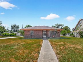 5658 Berry Creek Drive, Houston TX 77017