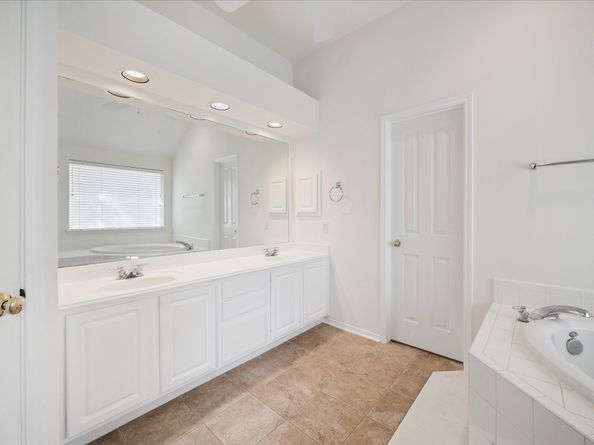 15 Redland Place, Spring TX 77382
