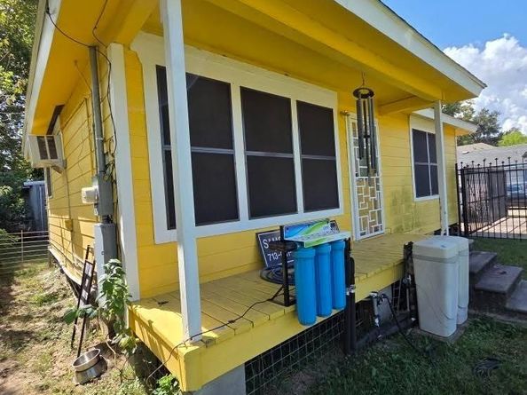 5418 Parker Road, Houston TX 77016