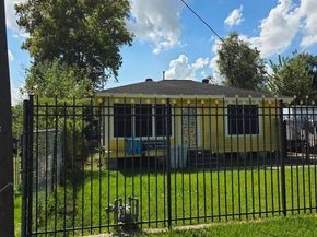 5418 Parker Road, Houston TX 77016