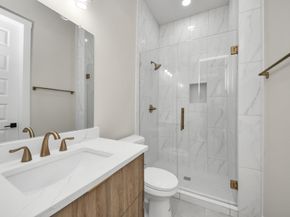 2016 Blodgett Street, Houston TX 77004