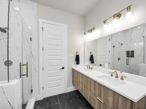 2016 Blodgett Street, Houston TX 77004