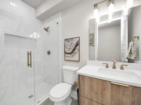 2016 Blodgett Street, Houston TX 77004