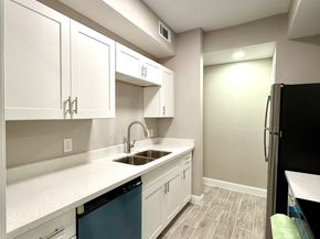 9707 Richmond Avenue 73, Houston TX 77042