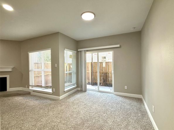 9707 Richmond Avenue 73, Houston TX 77042