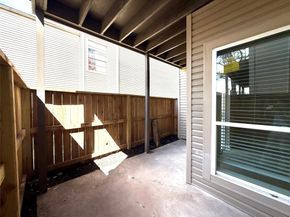 9707 Richmond Avenue 73, Houston TX 77042