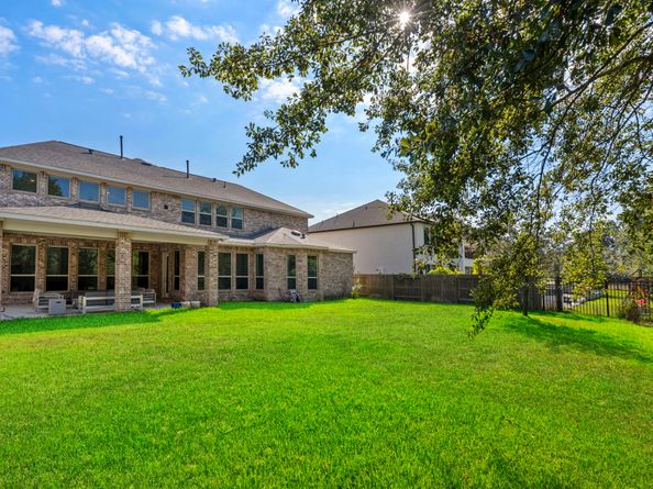 27975 Presley Park Drive, Spring TX 77386