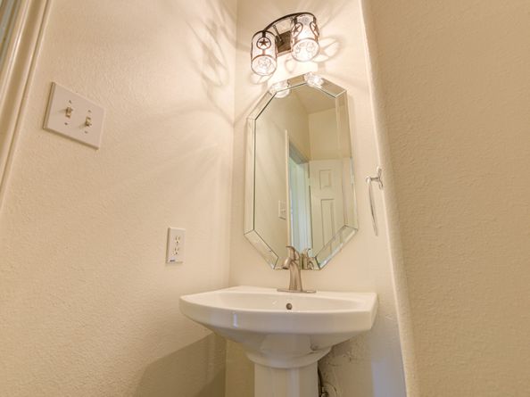 18418 Lakeview Circle, Houston TX 77084