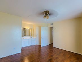 9090 S Braeswood Boulevard 60, Houston TX 77074