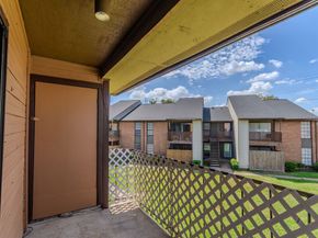 9090 S Braeswood Boulevard 60, Houston TX 77074