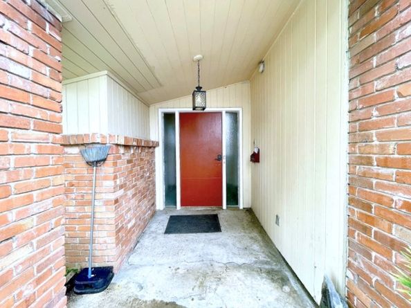 8223 Bellaire Boulevard, Houston TX 77036