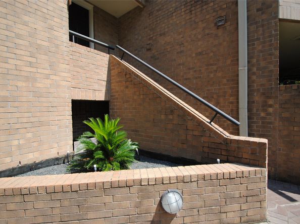 5210 Weslayan Street 207, Houston TX 77005