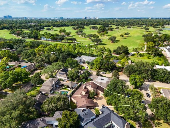 1306 Riverview Court, Houston TX 77077