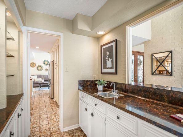 1306 Riverview Court, Houston TX 77077