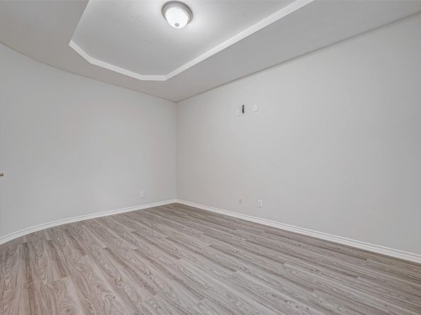 10327 Sablebrook Lane, Houston TX 77095