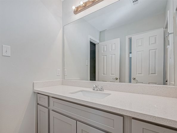 10327 Sablebrook Lane, Houston TX 77095