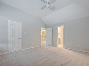 10327 Sablebrook Lane, Houston TX 77095