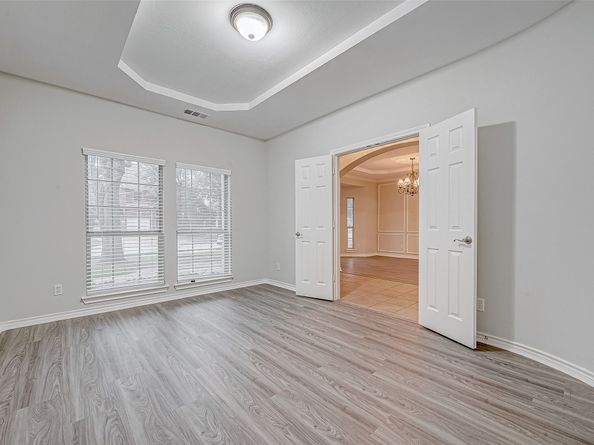 10327 Sablebrook Lane, Houston TX 77095