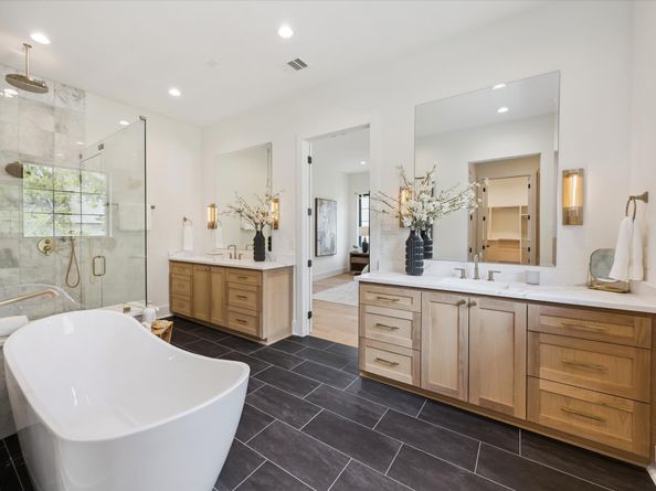 938 Gardenia Drive, Houston TX 77018