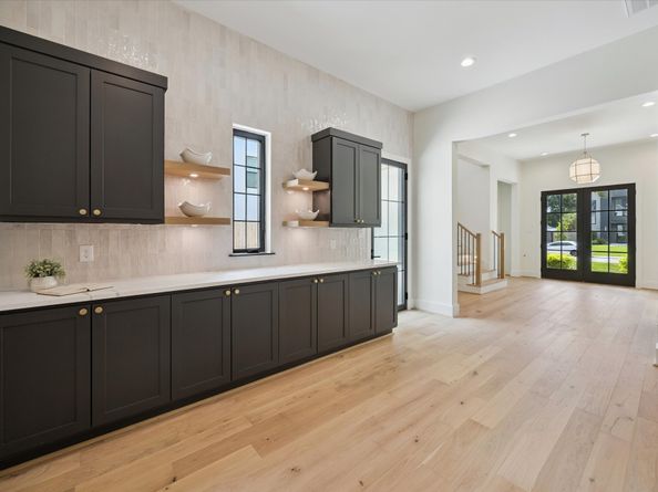 938 Gardenia Drive, Houston TX 77018