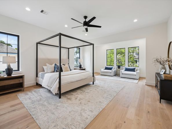938 Gardenia Drive, Houston TX 77018