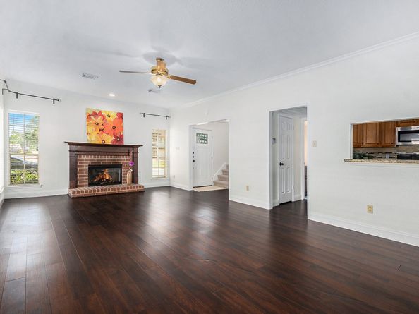 1431 New Cedars Drive, Houston TX 77062