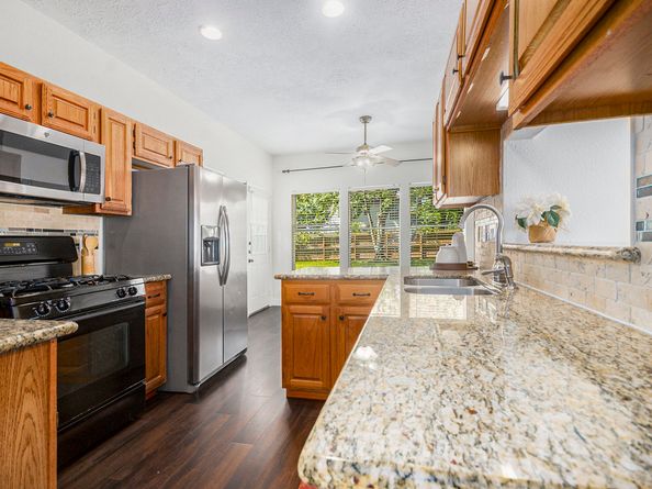 1431 New Cedars Drive, Houston TX 77062